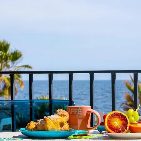 Galatea Executive Sea View דירה