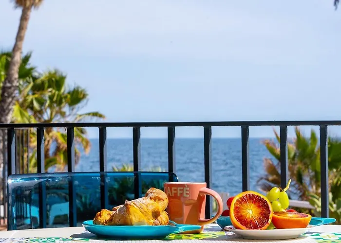 Galatea Executive Sea View Apartment