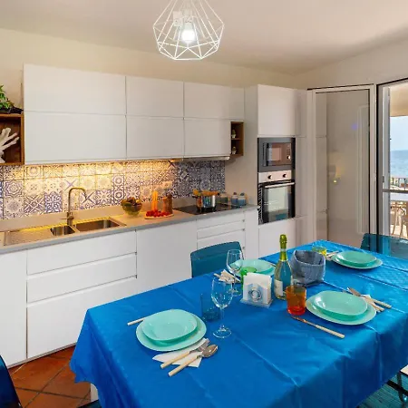 아파트 Galatea Executive Sea View 아치카스텔로