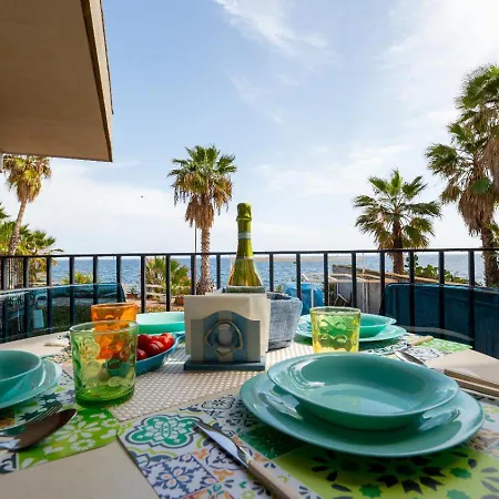 Lägenhet Galatea Executive Sea View